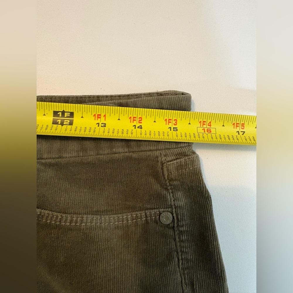 TALBOTS Slim Ankle Corduroy Pant Frayed‎ Hem Curvy Size 8 Olive Green GUC! 0433 - Picture 9 of 10
